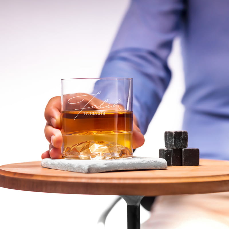 İmza Tasarımlı Ahşap Kutulu Chicago Viski Kadeh Seti