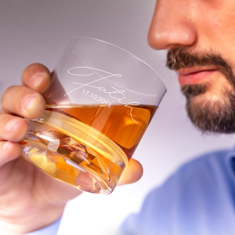 İmza Tasarımlı Ahşap Kutulu Chicago Viski Kadeh Seti