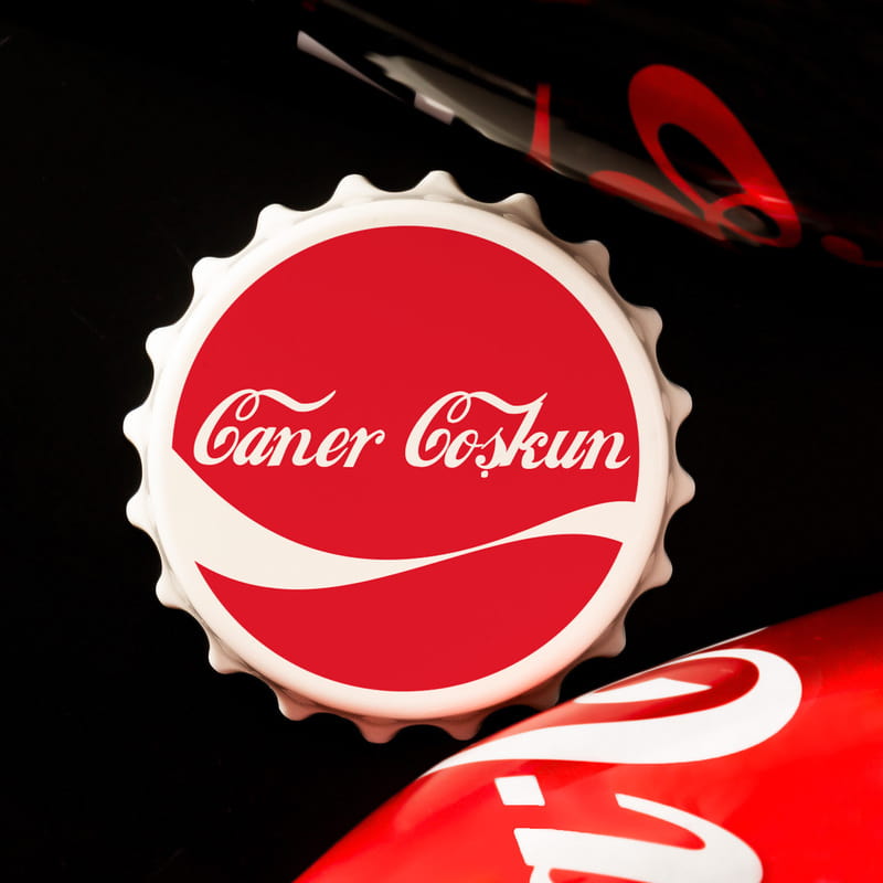 Kola Severlere Kişiye Özel Logolu Kapak Görünümlü Magnet Açacak