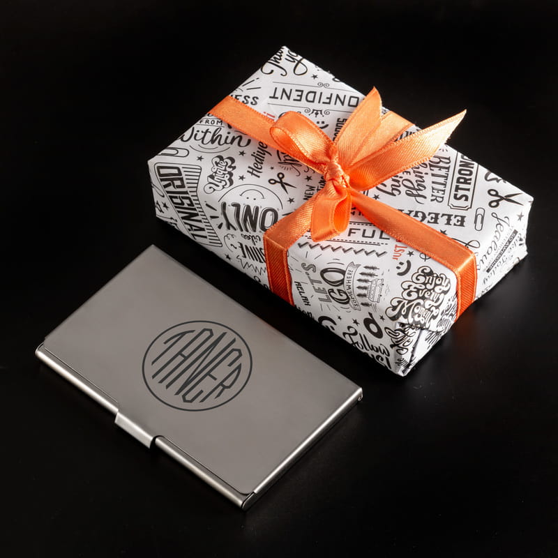 Monogram İsim Yazılı Metal Kartvizitlik