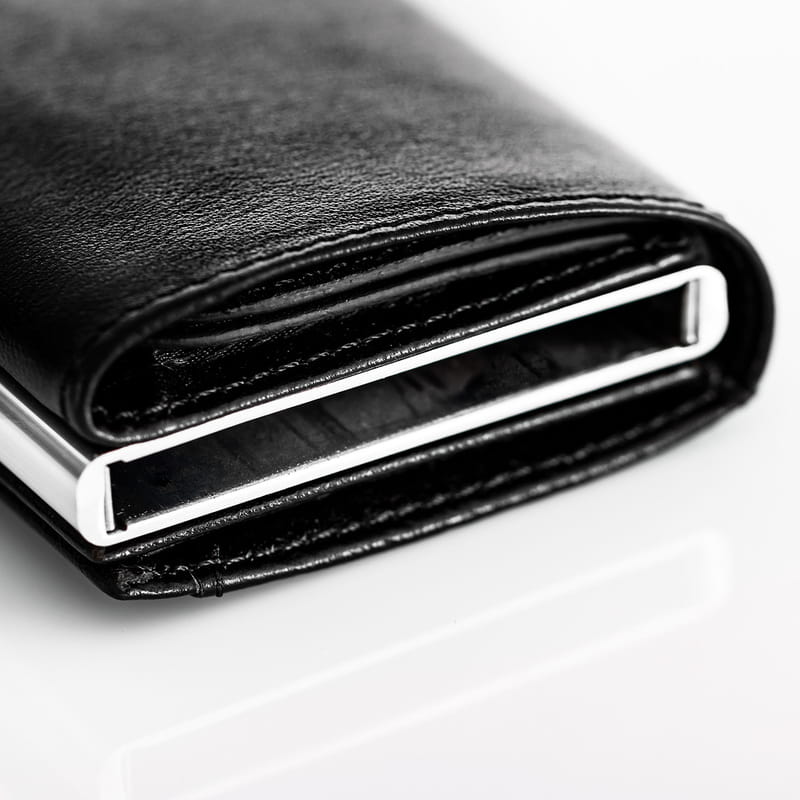 Minimal Tasarımlı İsim ve Tarih Yazılı Otomatik Cüzdan - Hakiki Deri