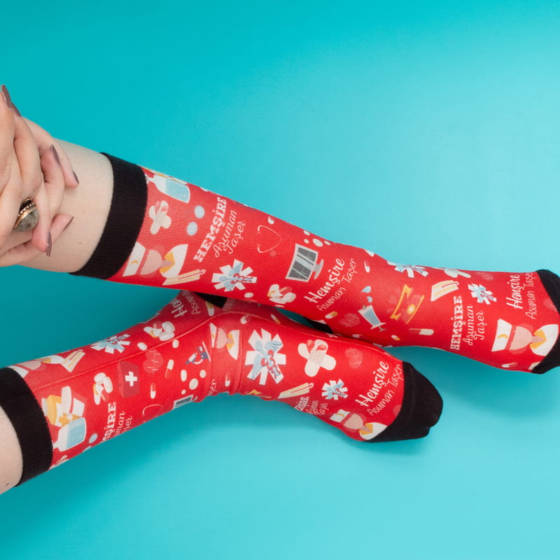 Sağlık Çalışanı Hemşirelere Özel İsim Baskılı Esprili Çorap