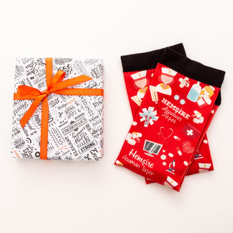 Sağlık Çalışanı Hemşirelere Özel İsim Baskılı Esprili Çorap