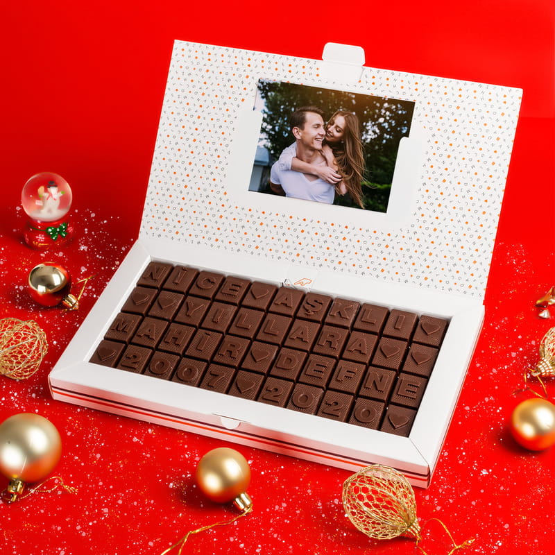Sevgiliye Yılbaşı Mesajlı Kişiye Özel Harf Çikolata Hediye Sepeti