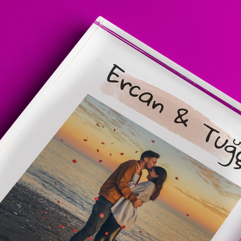 Sevgiliye Yıldönümü Hediyesi Akrilik Çerçeve