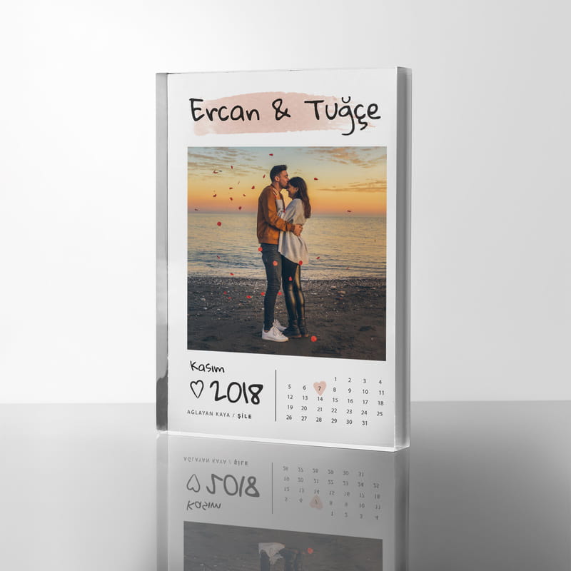 Sevgiliye Yıldönümü Hediyesi Akrilik Çerçeve