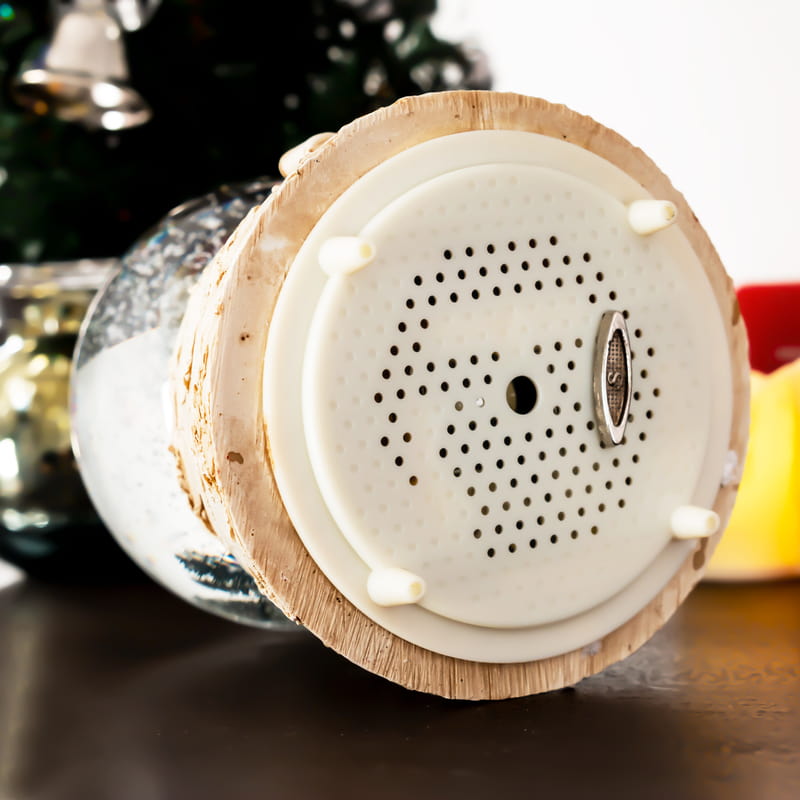 Yeni Yıl Hediyesi Ren Geyiği Tasarımlı Müzikli Kar Küresi