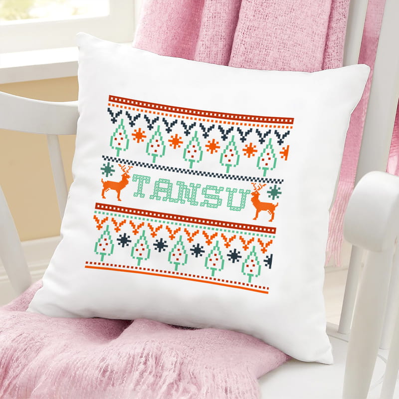 Yılbaşı Hediyesi Etamin Desenli İsme Özel Baskılı Yastık