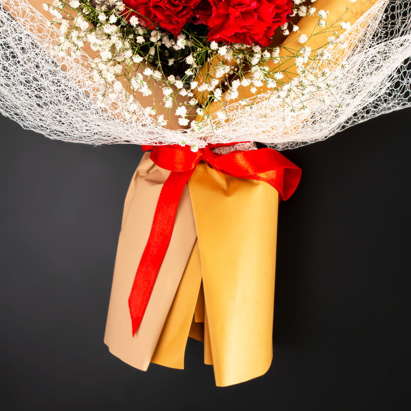 Aşkın Renkleri Çiçek Buketi Hediye Sepeti