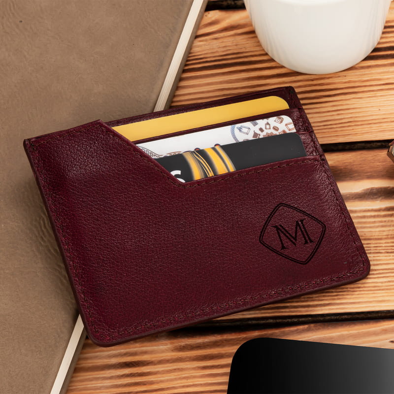 Kişiye Özel Harf Tasarımlı Deri Kredi Kartlık