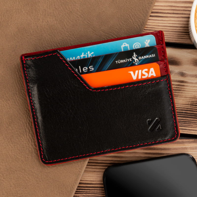 Kişiye Özel Harf Tasarımlı Deri Kredi Kartlık
