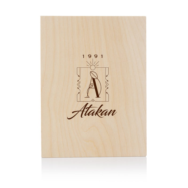 Minimal Harf İşlemeli Tarih Yazılı Ahşap Kutulu Viski Kadeh Seti