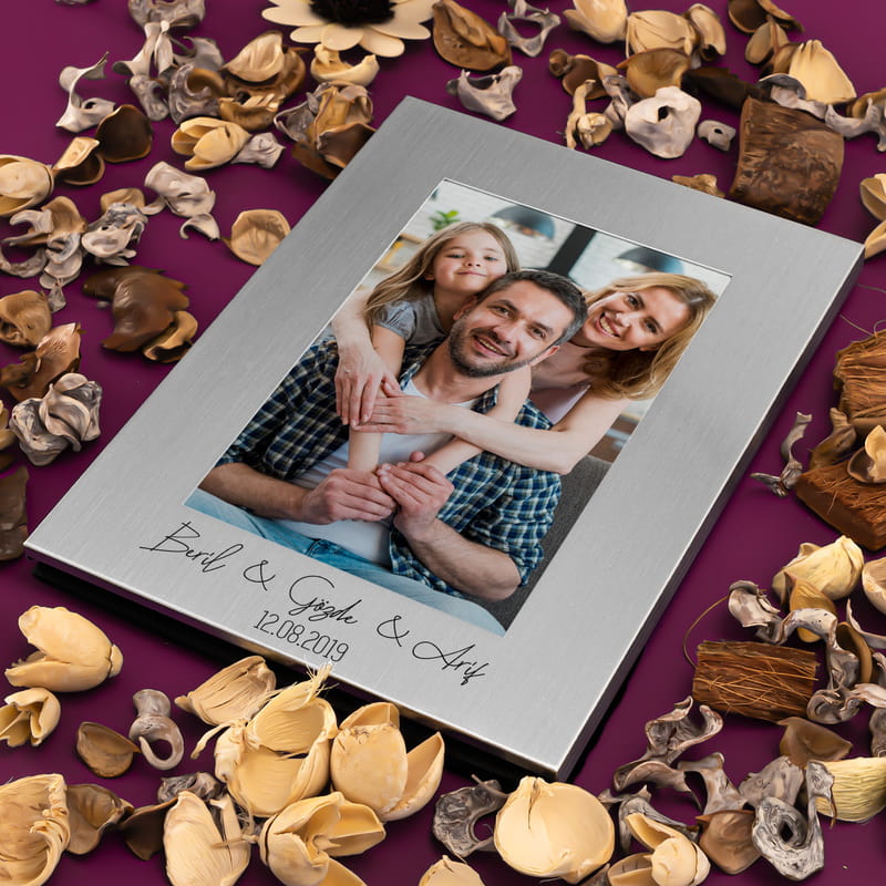 Aileye Hediye İsme Özel Metalik Çerçeve