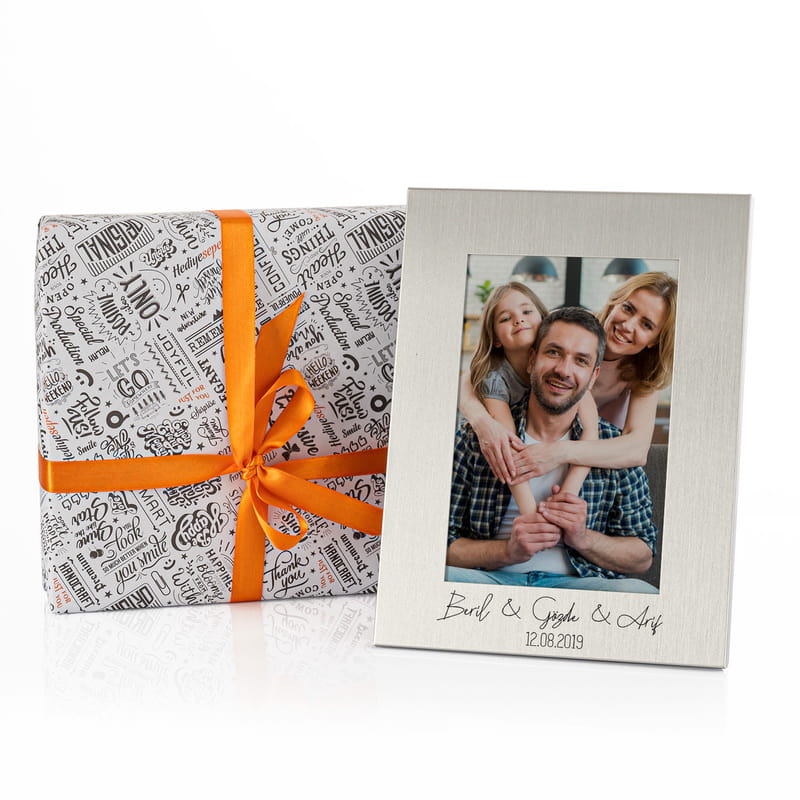 Aileye Hediye İsme Özel Metalik Çerçeve