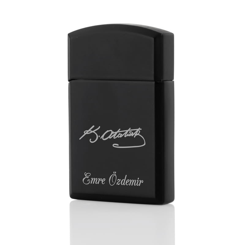 Atatürk İmzası Tasarımlı İsme Özel Hediye Siyah Çakmak
