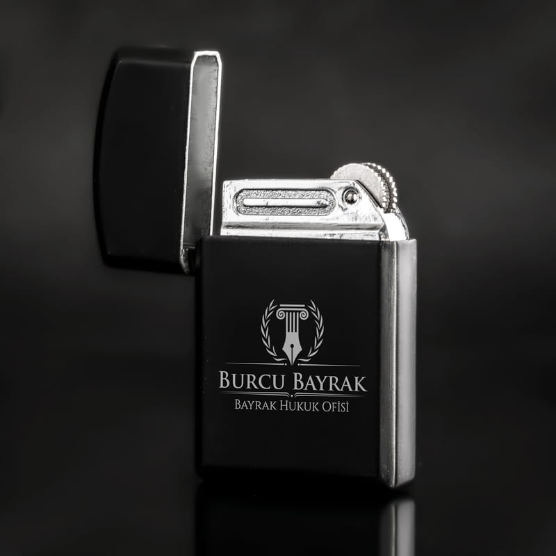 Avukatlara Hediye İsme Özel Siyah Çakmak