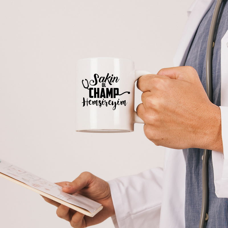 Hemşireye Hediye Sakin Ol Champ Tasarımlı Esprili Porselen Kupa