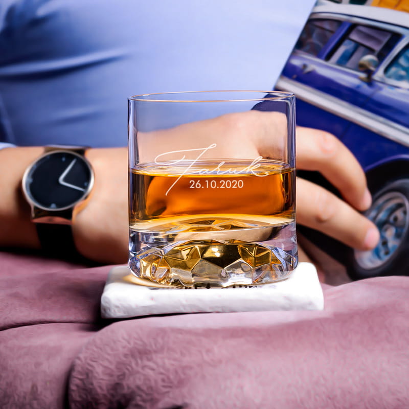 İmza Tasarımlı Kutuda Kişiye Özel 2'li Chicago Viski Kadeh Seti