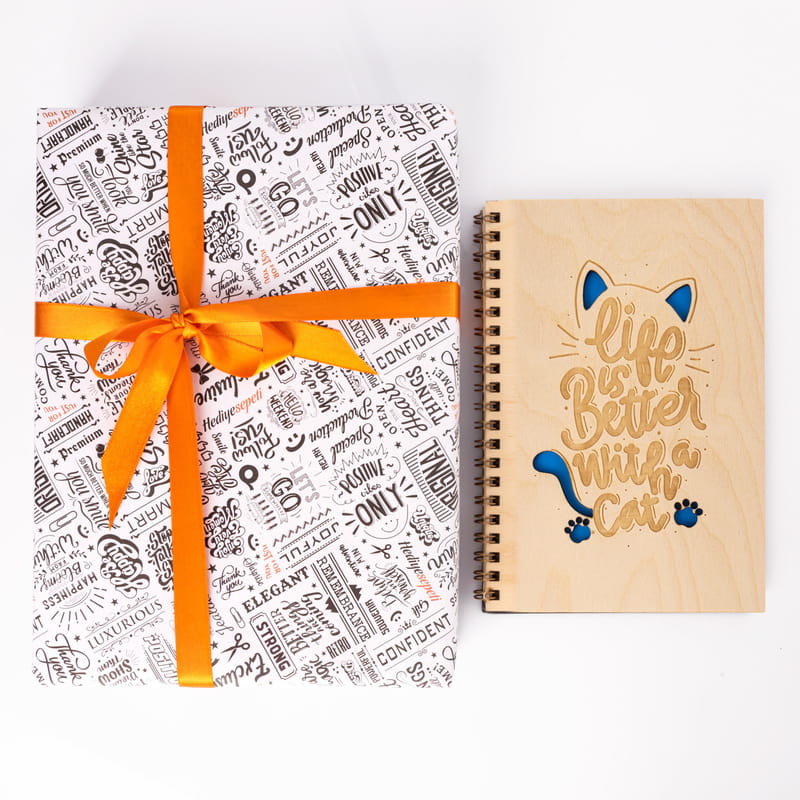 Kedi Severlere Ahşap Kapaklı Defter