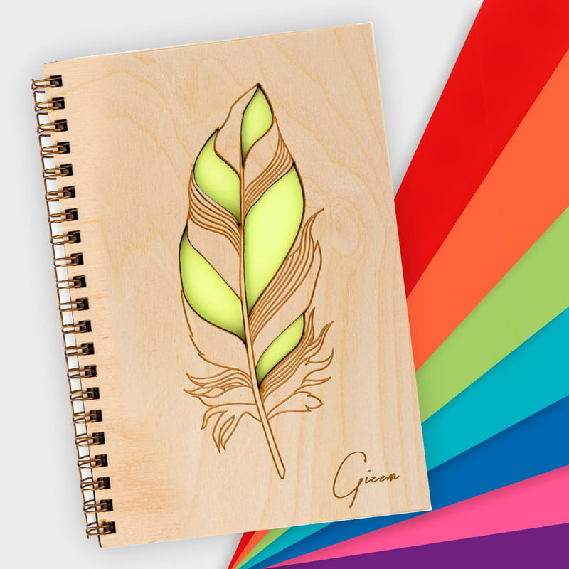 Kişiye Özel Tüy Kalem Tasarımlı Ahşap Kapaklı Defter