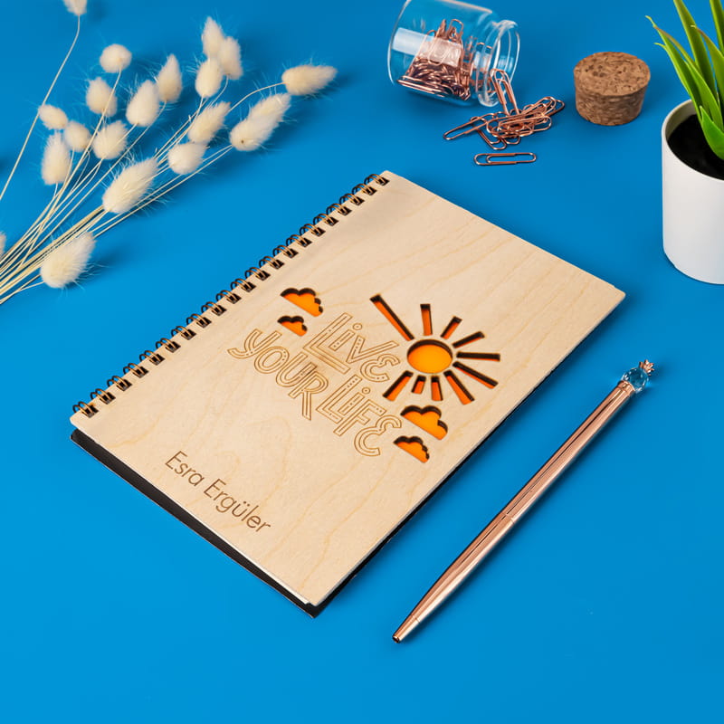 Live Your Life İsim Yazılı Motto Ahşap Kapaklı Defter