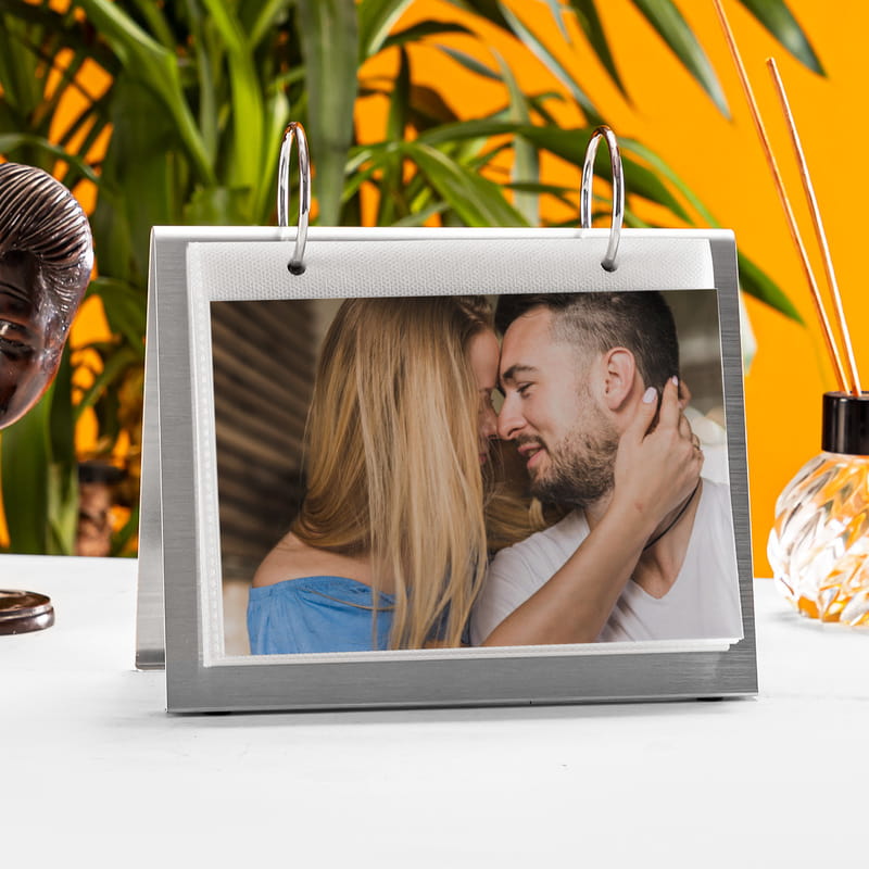 Sevgiliye Hediye 10 Fotoğraflı Masaüstü Metal Fotoğraf Albümü