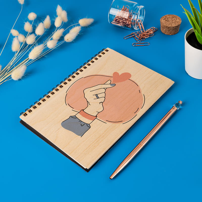 Girl Power Tasarımlı Ahşap Kapaklı Defter