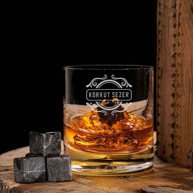 Kişiye Özel Ahşap Kutulu Tokyo Viski Seti