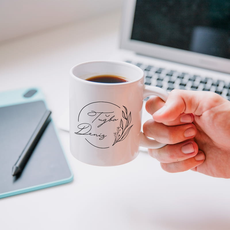 Minimal Tasarımlı İsme Özel Hediye Kahve Kupası