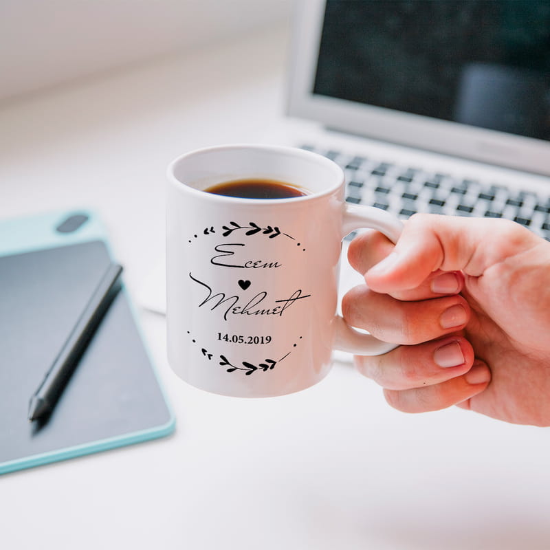 Sevgiliye Yıldönümü Hediyesi İsim Yazılı Kahve Kupası