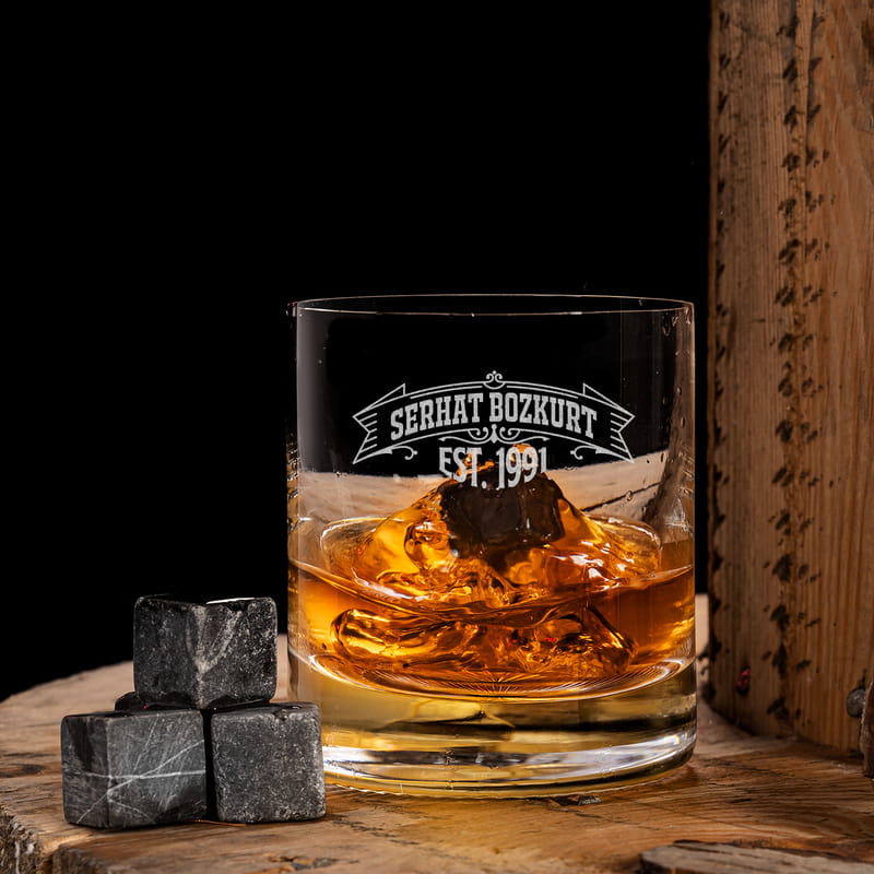 Vintage Tarz İsim ve Mesaj Yazılı Ahşap Kutulu Tokyo Viski Seti