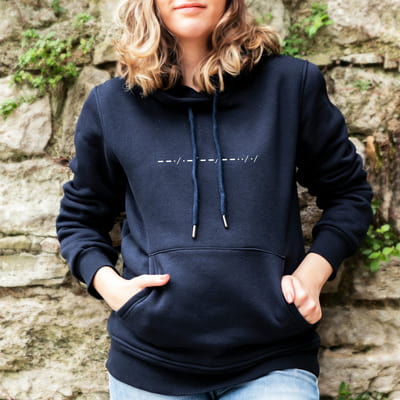 Mors Alfabesi Tasarımlı İsim Baskılı Kapşonlu Sweatshirt