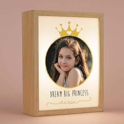 10 Yaş Doğum Günü Hediyesi Prenses Tasarımlı Ahşap Dekoratif Lamba
