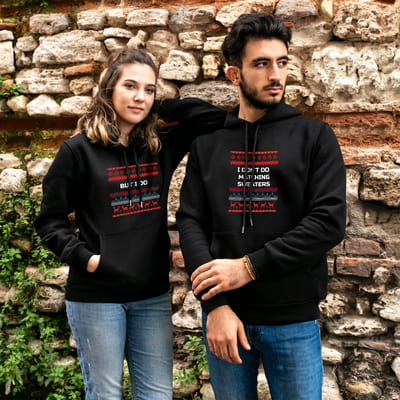 Çiftlere Özel Kapüşonlu Yılbaşı Sweatshirt Kombini