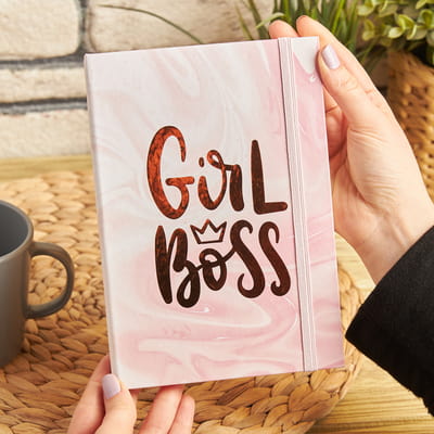 Girl Boss Tasarımlı Lastikli Süresiz Ajanda Defter