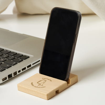 İsim ve Özelleştirilebilir Mesajlı Ahşap Telefon Tutucu
