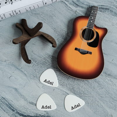 Klasik Gitar Kutu Tasarımlı İsimli 3'lü Pena Seti