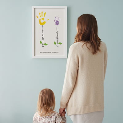 All Things Grow With Love Tasarımlı Anne Çocuk İsimli Çerçeve