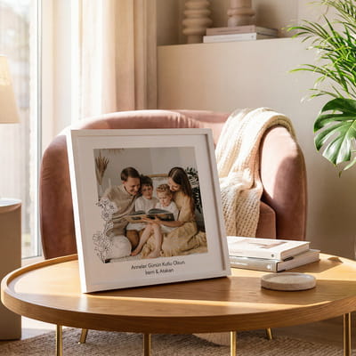 Anneler Günün Kutlu Olsun Fotoğraflı Çerçeve
