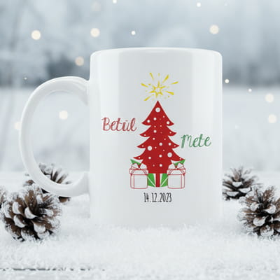 İsme Özel Yılbaşı Çam Ağacı Tasarımlı Porselen Kupa Bardak