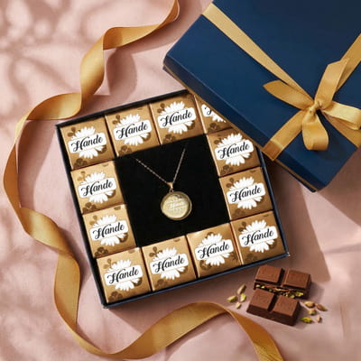 Kalbimin İlk Baharı Papatya Tasarımlı Anı Kolye Çikolata Kutusu