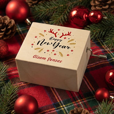 Kişiye Özel Yeni Yıl Tasarımlı Ahşap Müzik Kutusu