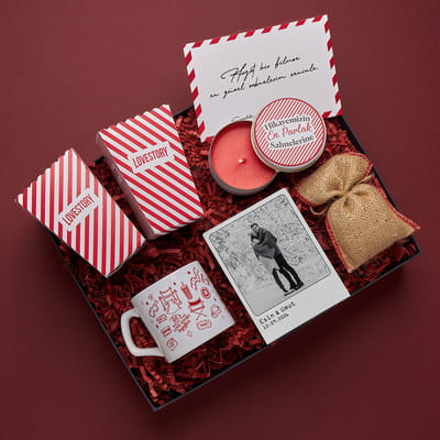 Lovestory Temalı Fotoğraflı Sevgiliye Hediye Kutusu