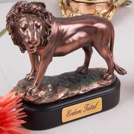 İsme Özel Ahşap Kaideli Aslan Heykeli